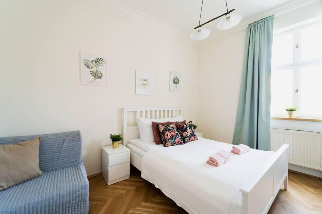 Duze Mieszkanie W Samym Rynku Vratislav Exteriér fotografie